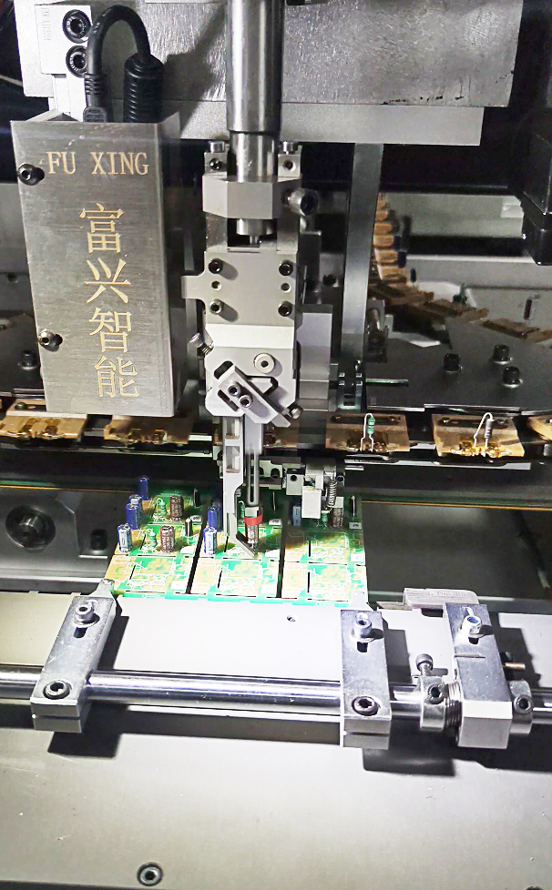 ai自動插件機工作原理